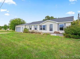 8630 Meadow Vista Dr, Saranac, MI 48881