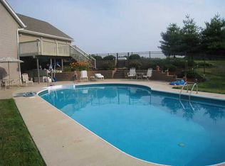 3 Deer Run Rd, Orion, IL 61273