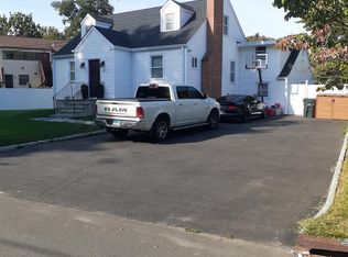 77 Severance Dr, Stamford, CT 06905