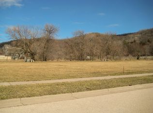 1602 Welter Dr, Prairie Du Chien, WI 53821
