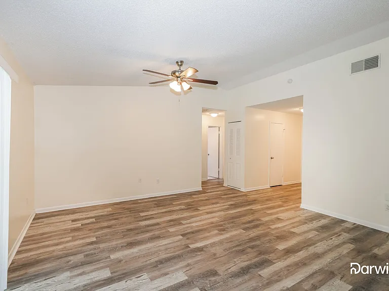 656 Bryan Terrace Dr — Photo 6