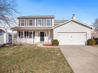 3904 Cambridge Crossing Dr, Saint Charles, MO