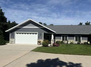 102 Thumper Pond Dr, Ottertail, MN 56571