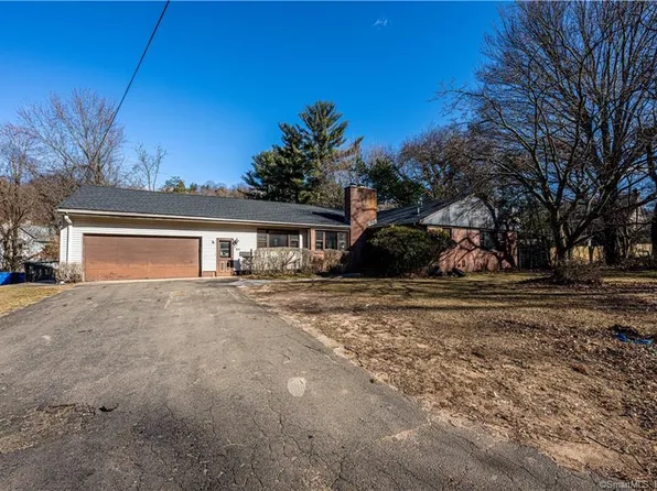 25 Bryden Terrace, Hamden, CT 06514