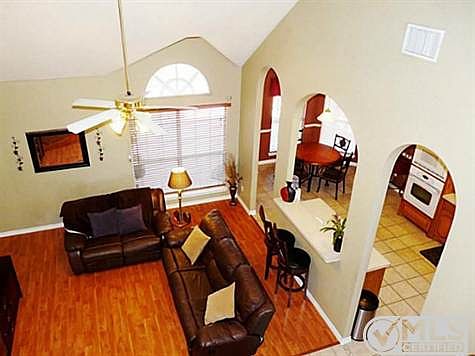 5th image of 2001 Gardenridge Dr