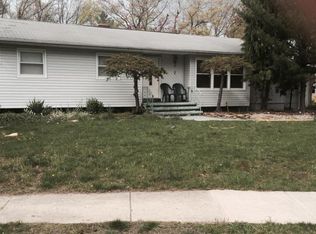 1 Leigh Dr, Lakewood, NJ 08701