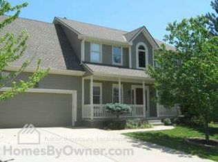 1137 SW Crossing Dr, Lees Summit, MO 64081