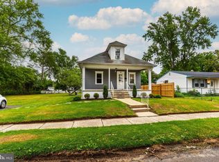 27 Elm Ave, Clementon, NJ 08021