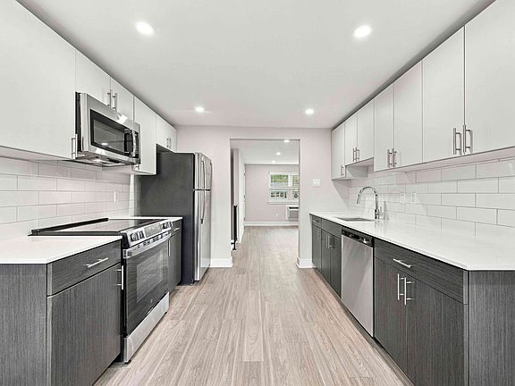 2nd image of 206 E Schuylkill Rd #22