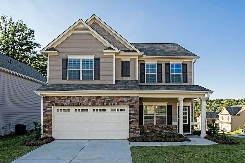 The COCHRAN floor plan by Smith Douglas Homes-model home-options and selections may vary