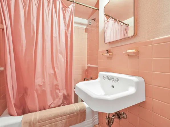 35-51 85th Street image 16 of 19