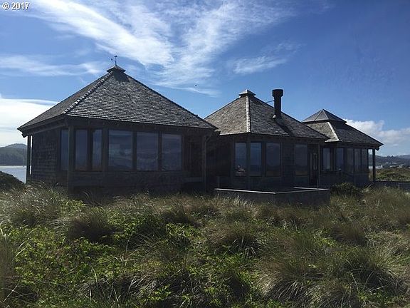 2nd image of 375 Salishan Dr
