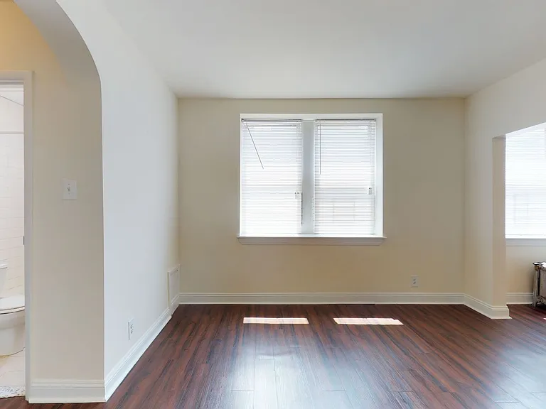 Chester Lynn Apartments — Photo 34