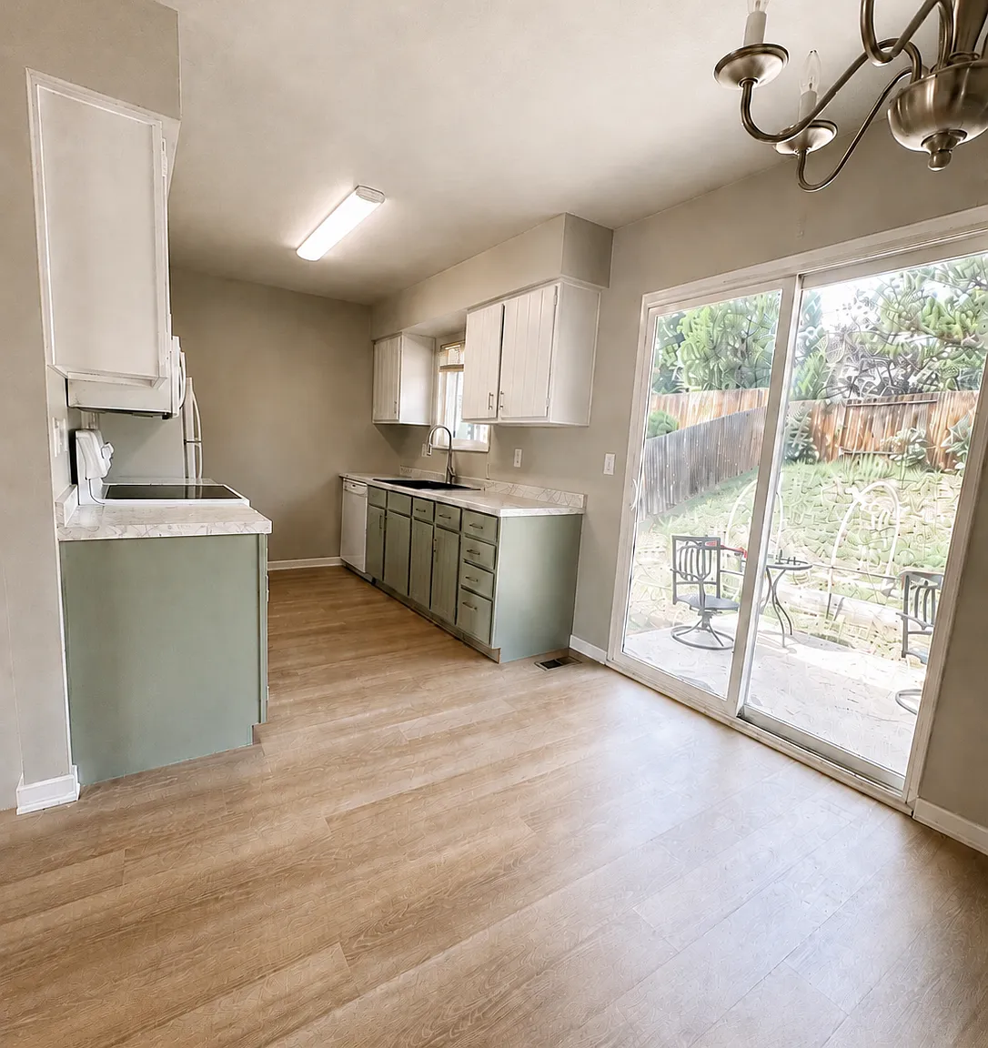 3 bed, 1658 sqft, $2,467 — Photo 4