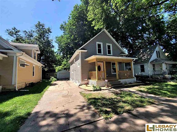 3rd image of 1119 Peach St
