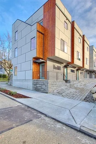 6224 20th Ave NW — Photo 3