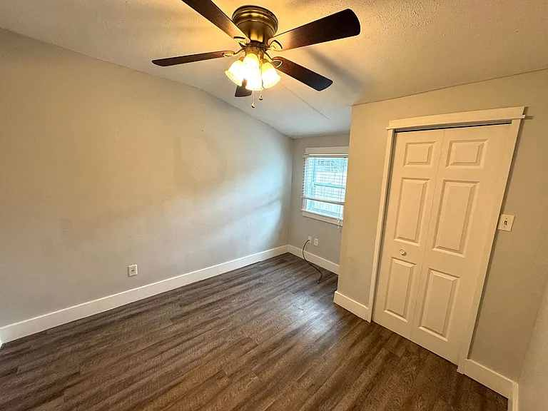 1242 Cottage Ave — Photo 21