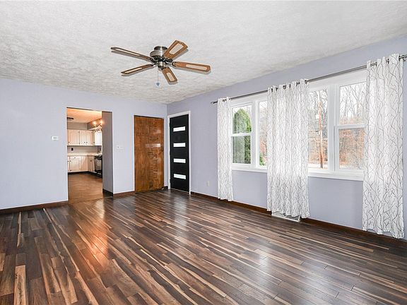 4th image of 470 N Liberty Rd