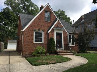 1013 Pembrook Rd, Cleveland Heights, OH 44121