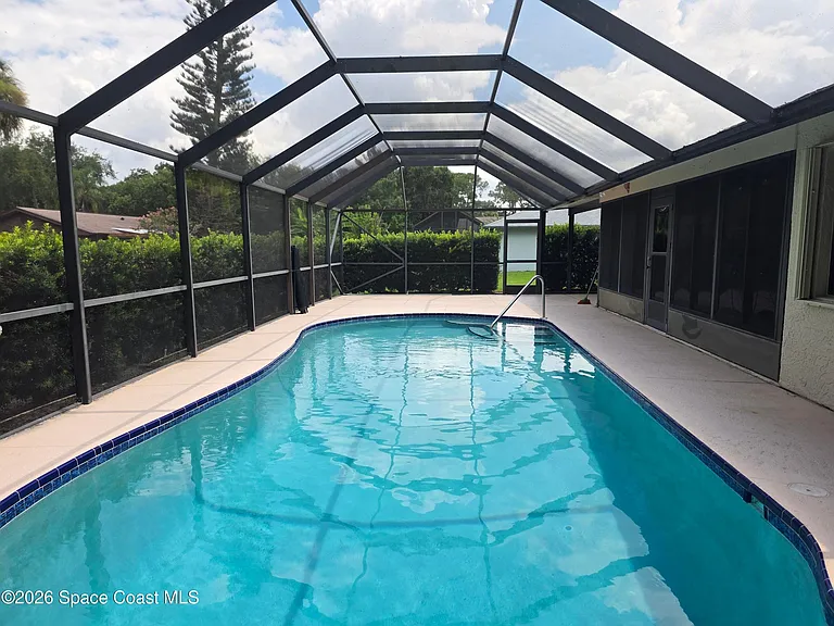 1825 Fox Bay Dr — Photo 9
