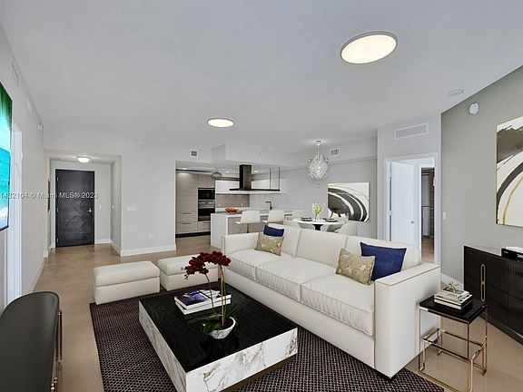2nd image of 17111 Biscayne Blvd Unit 1707