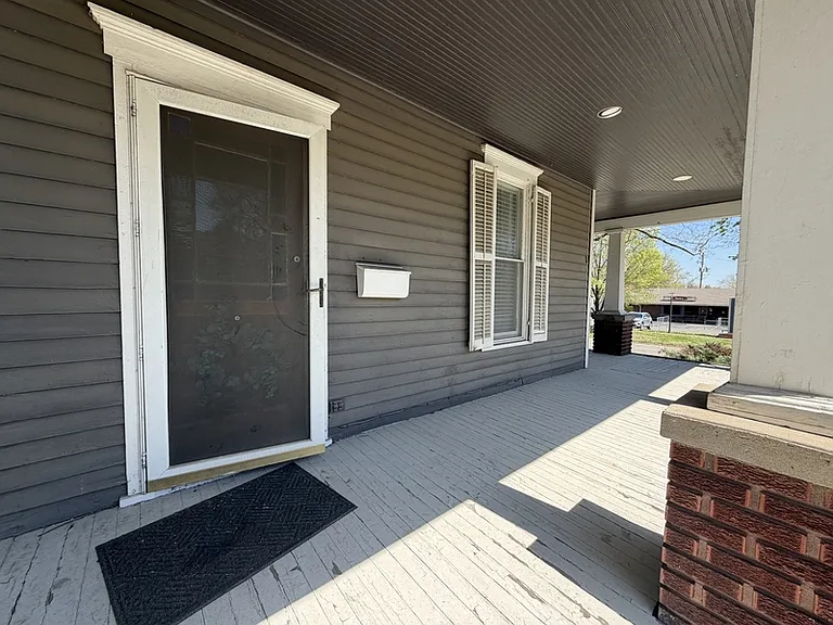 845 Illinois St — Photo 28