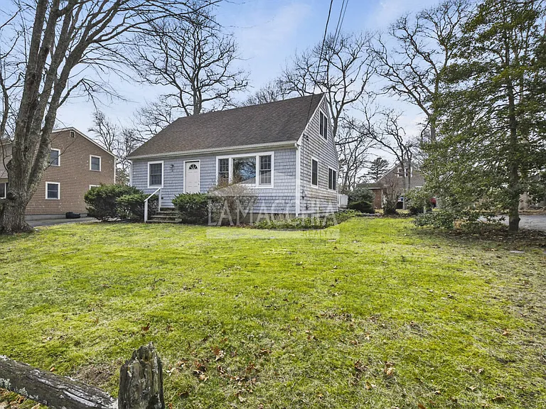 81 Antlers Shore Dr — Photo 1