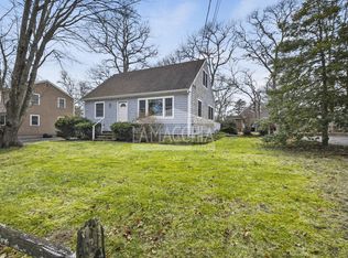 81 Antlers Shore Dr, East Falmouth, MA 02536