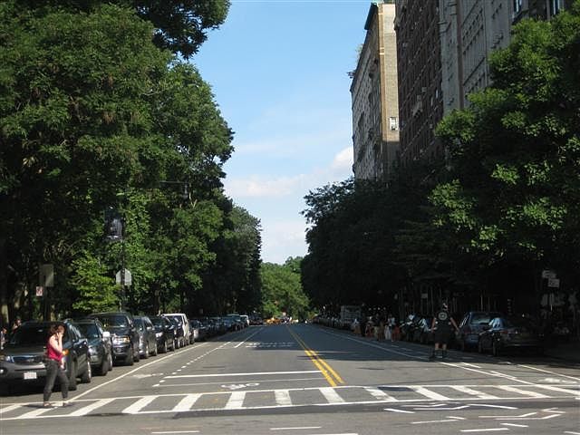 2nd image of 45 W 75th St APT 2A