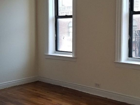 4th image of 2718 Morris Ave APT 4B