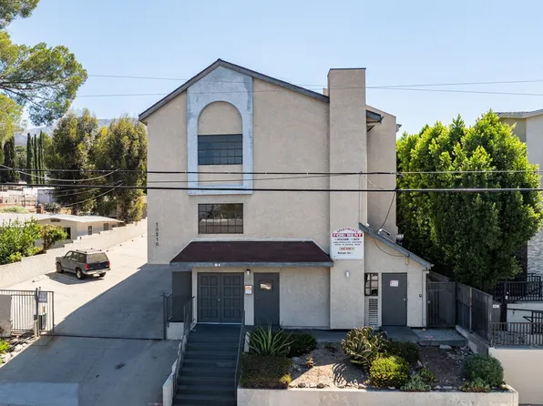 10210 Mountair Ave., Tujunga