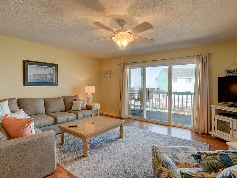 1717 Carolina Beach Ave N #B9 — Photo 6