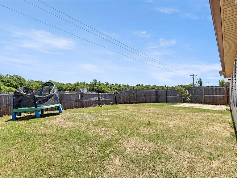 13244 Beekman Dr — Photo 17