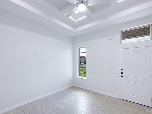 2nd image of 3124 Zurich Ave