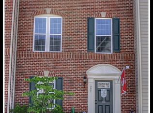307 Spring Park Ln, Fredericksburg, VA 22405