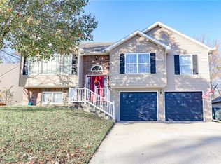 1324 Fawn Ln, Warrensburg, MO 64093