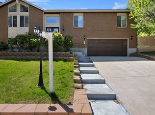 11606 S Nicklaus Rd, Sandy, UT 84092