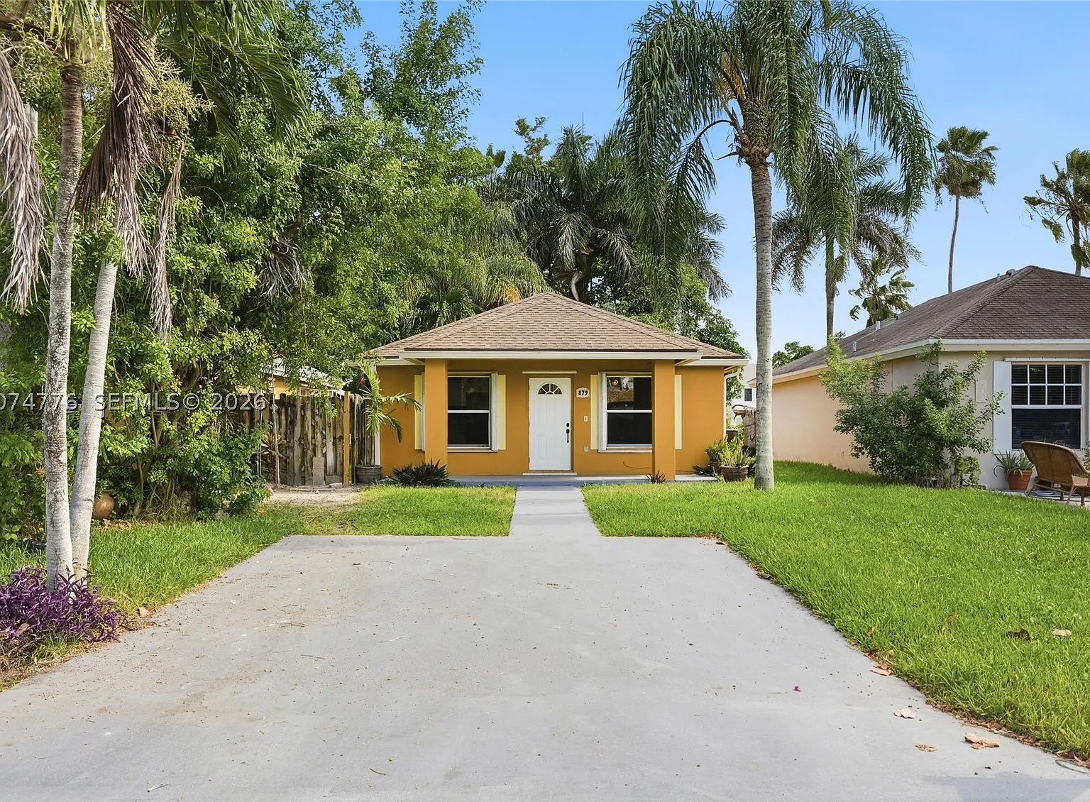 3 bed, 2.0 bath, 1050 sqft, $2,150 — Photo 1