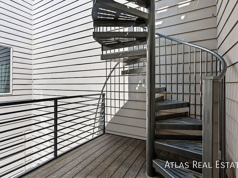 4132 E 35th Ave — Photo 18