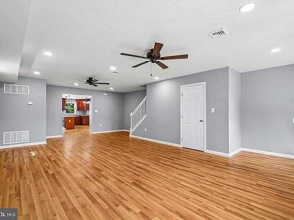 4th image of 508 W Orvilla Rd