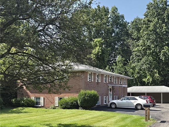 2nd image of 850 Mathews Rd