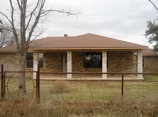 301 Sallee Rd, Mertzon, TX 76941
