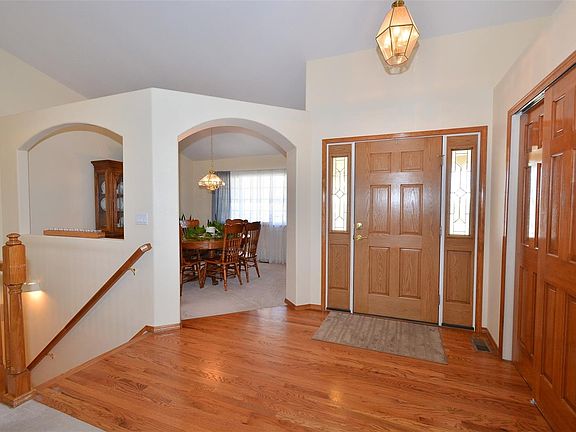 5th image of 9838 Keating Dr