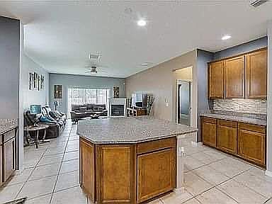 4th image of 1136 Grand Hilltop Dr