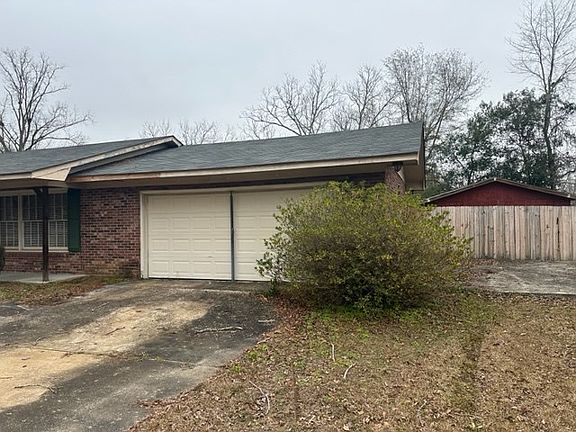 4th image of 1605 Ivy Dr