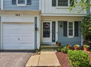 343 Cane Garden Cir, Aurora, IL 60504