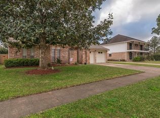 15710 Stonehaven Dr, Houston, TX 77059