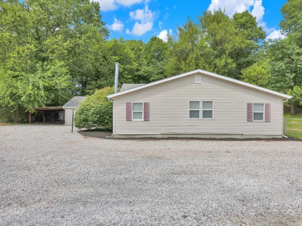 540 Huron Dr W, Heath, OH 43056