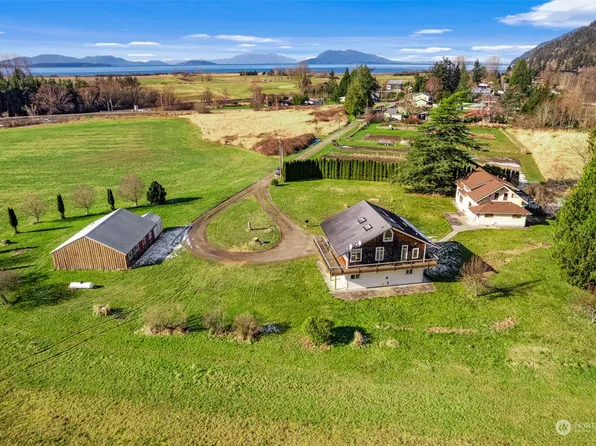 3728 Washington St, Bow, WA 98232