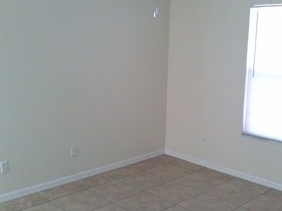 5th image of 1513 S Silverstone Ct